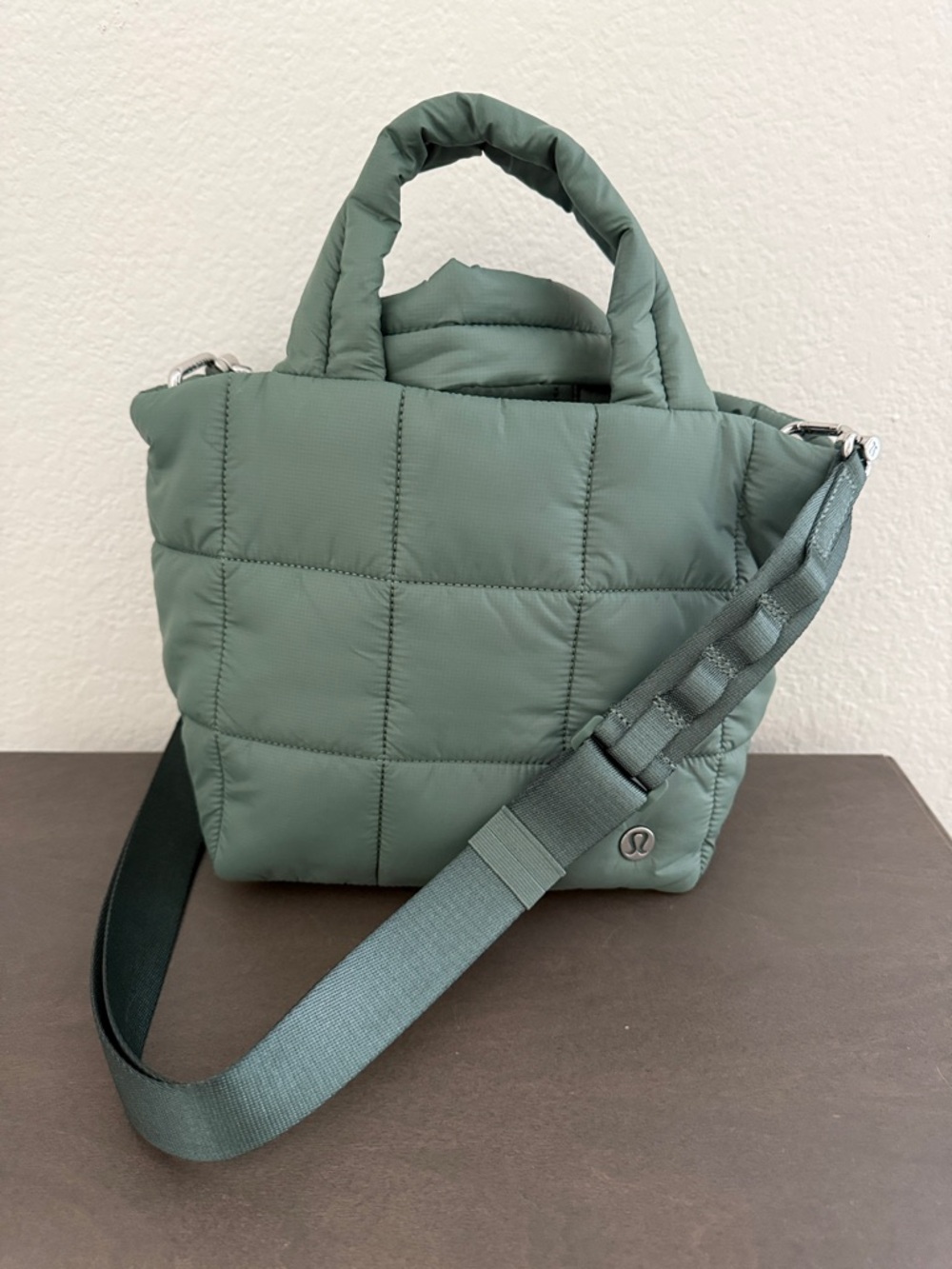 lululemon athletica Quilted Puffer Purse in Sage Green